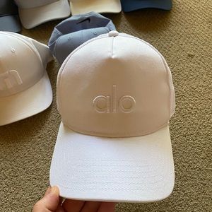 Alo Yoga trucker hat